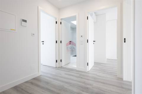 Moradia em Banda T3 Venda em Montenegro,Faro