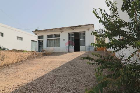Armazém  Venda em Loulé (São Sebastião),Loulé