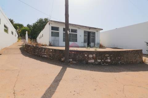 Armazém  Venda em Loulé (São Sebastião),Loulé