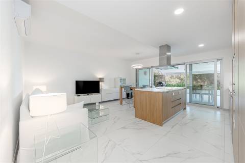 Apartamento T2 Venda em Albufeira e Olhos de Água,Albufeira