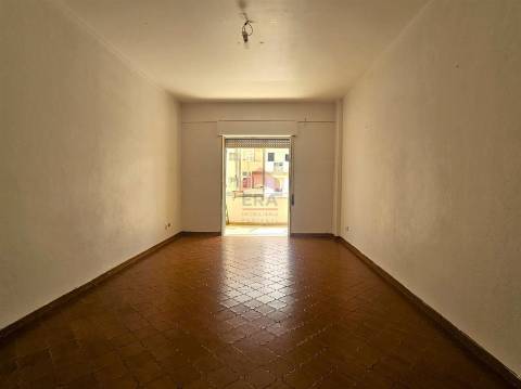 Apartamento T1 Venda em Quarteira,Loulé