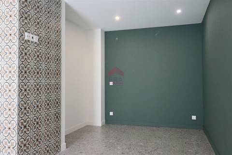 Moradia Geminada T7 Venda em Portimão,Portimão