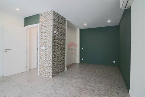 Moradia Geminada T7 Venda em Portimão,Portimão