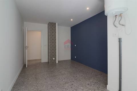 Moradia Geminada T7 Venda em Portimão,Portimão