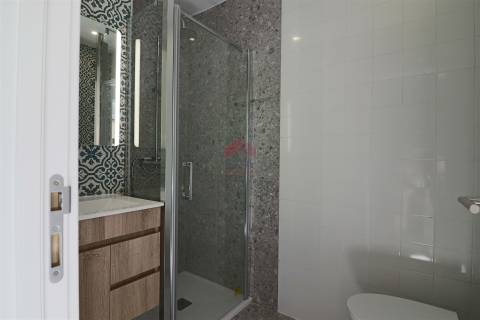 Moradia Geminada T7 Venda em Portimão,Portimão