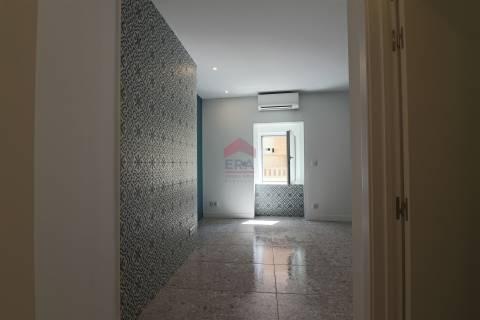 Moradia Geminada T7 Venda em Portimão,Portimão