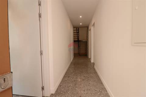 Moradia Geminada T7 Venda em Portimão,Portimão