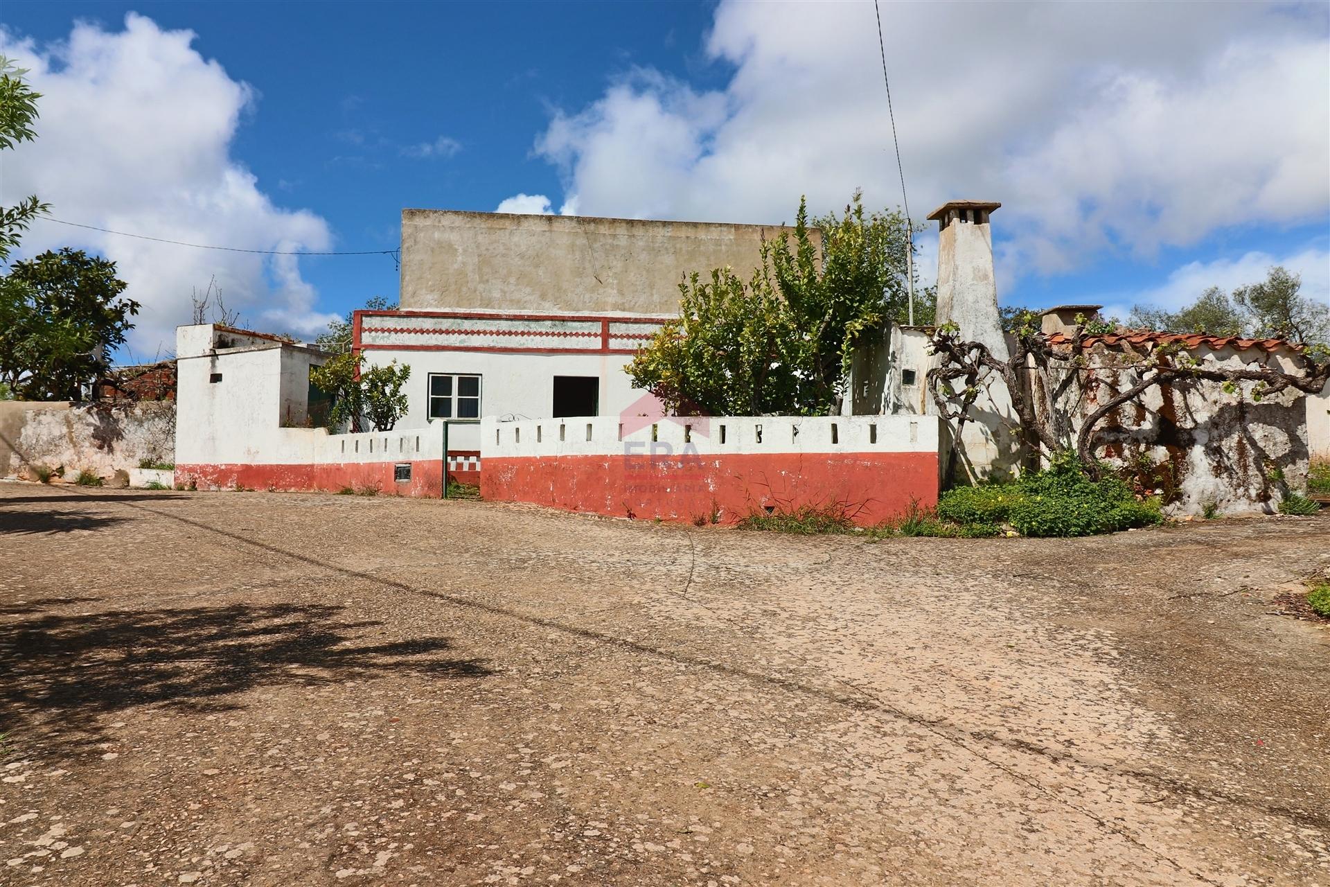 Moradia Geminada T1 Venda em Salir,Loulé