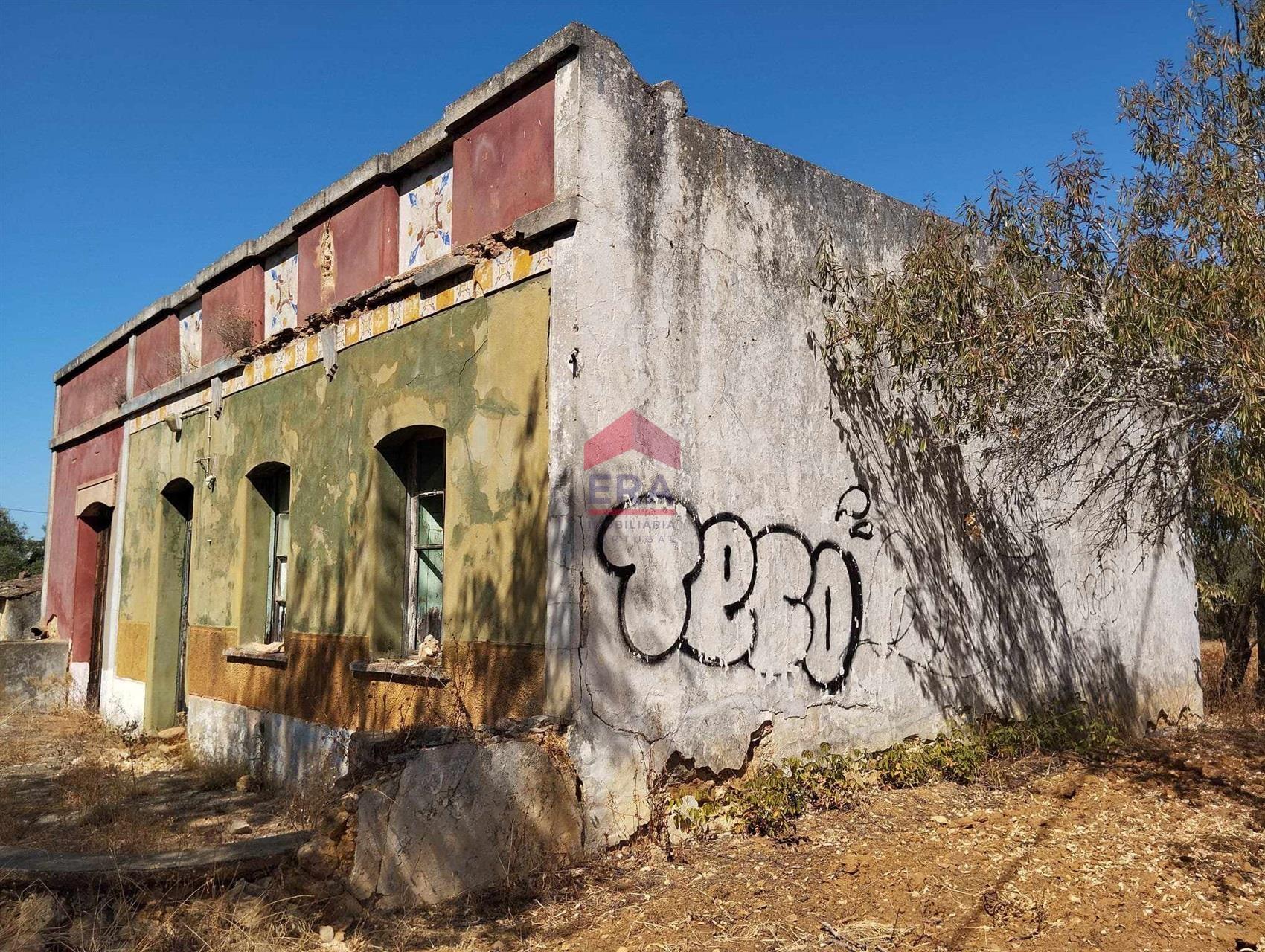 Moradia T2 Venda em Moncarapacho e Fuseta,Olhão