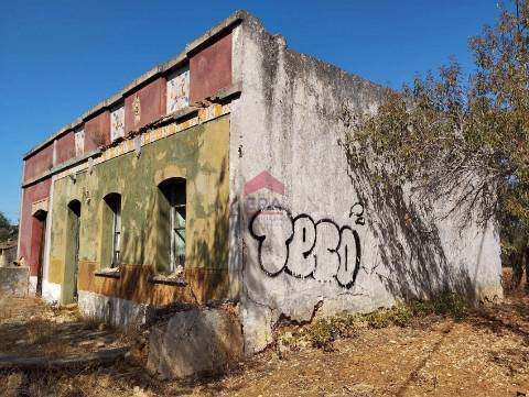 Moradia T2 Venda em Moncarapacho e Fuseta,Olhão