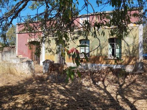 Moradia T2 Venda em Moncarapacho e Fuseta,Olhão