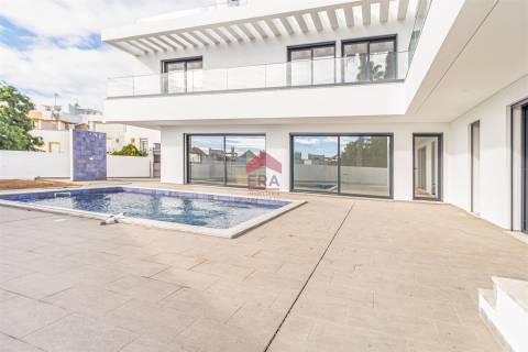 Moradia T5 Venda em Tavira (Santa Maria e Santiago),Tavira