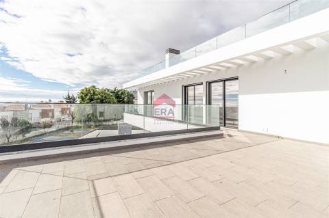 Moradia T5 Venda em Tavira (Santa Maria e Santiago),Tavira