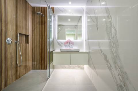 Apartamento T2 Venda em Quarteira,Loulé