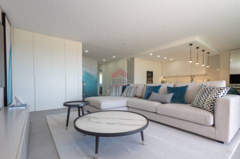 Apartamento T2 Venda em Quarteira,Loulé