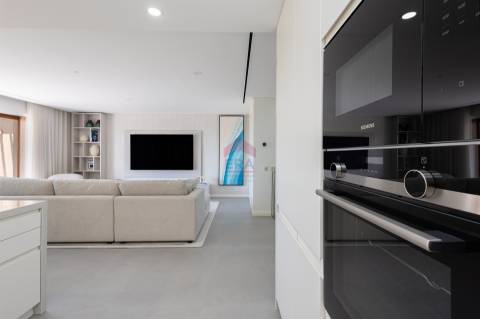 Apartamento T2 Venda em Quarteira,Loulé