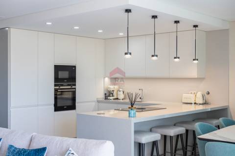 Apartamento T2 Venda em Quarteira,Loulé