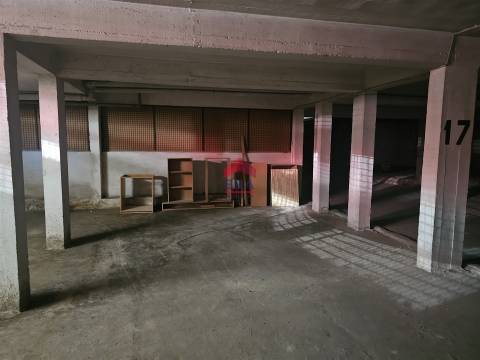 Garagem  Venda em Olhão,Olhão