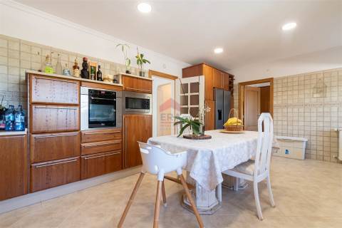 Moradia T3 Venda em Faro (Sé e São Pedro),Faro