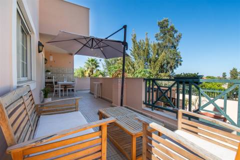 Moradia T3 Venda em Faro (Sé e São Pedro),Faro