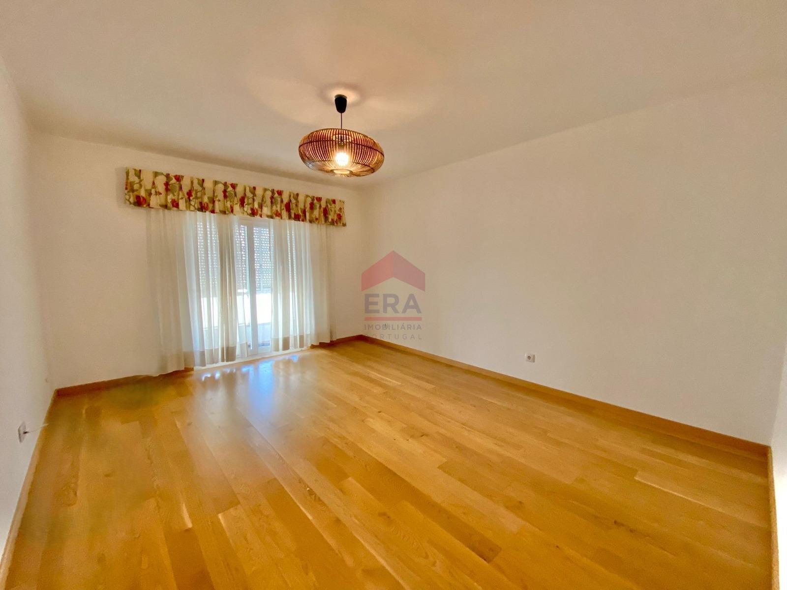 Apartamento T3 Venda em Faro (Sé e São Pedro),Faro