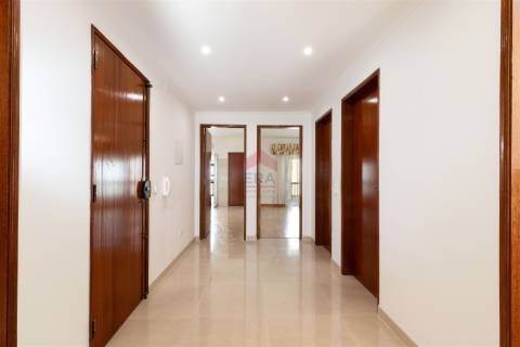 Apartamento T3 Venda em Faro (Sé e São Pedro),Faro