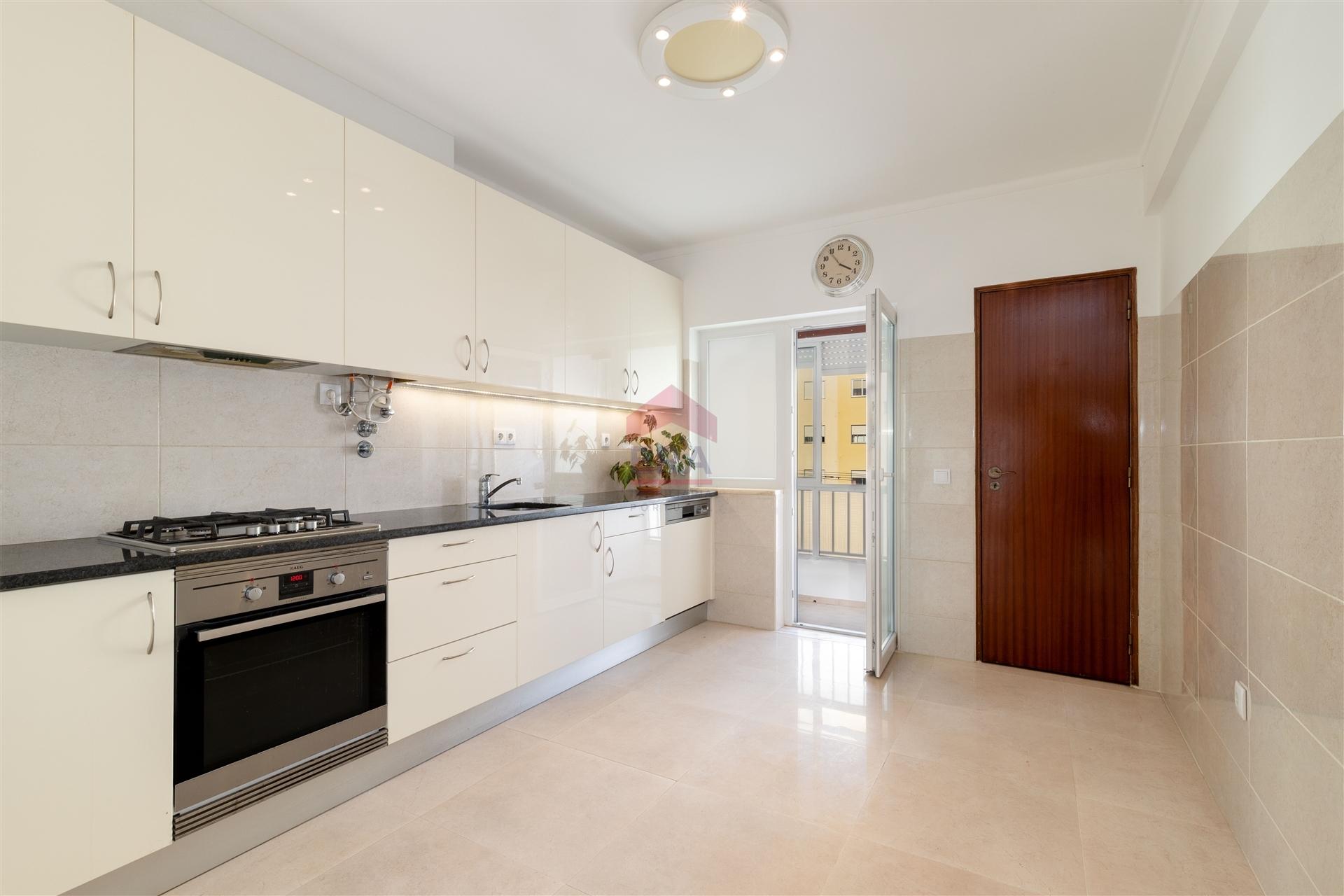 Apartamento T3 Venda em Faro (Sé e São Pedro),Faro