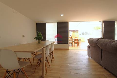 Apartamento T2 Venda em Quelfes,Olhão