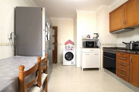 Apartamento T2 Venda em Quelfes,Olhão