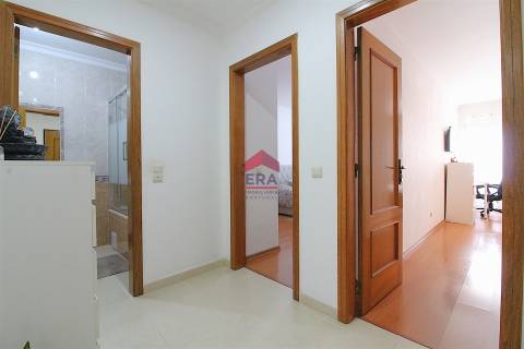 Apartamento T2 Venda em Quelfes,Olhão