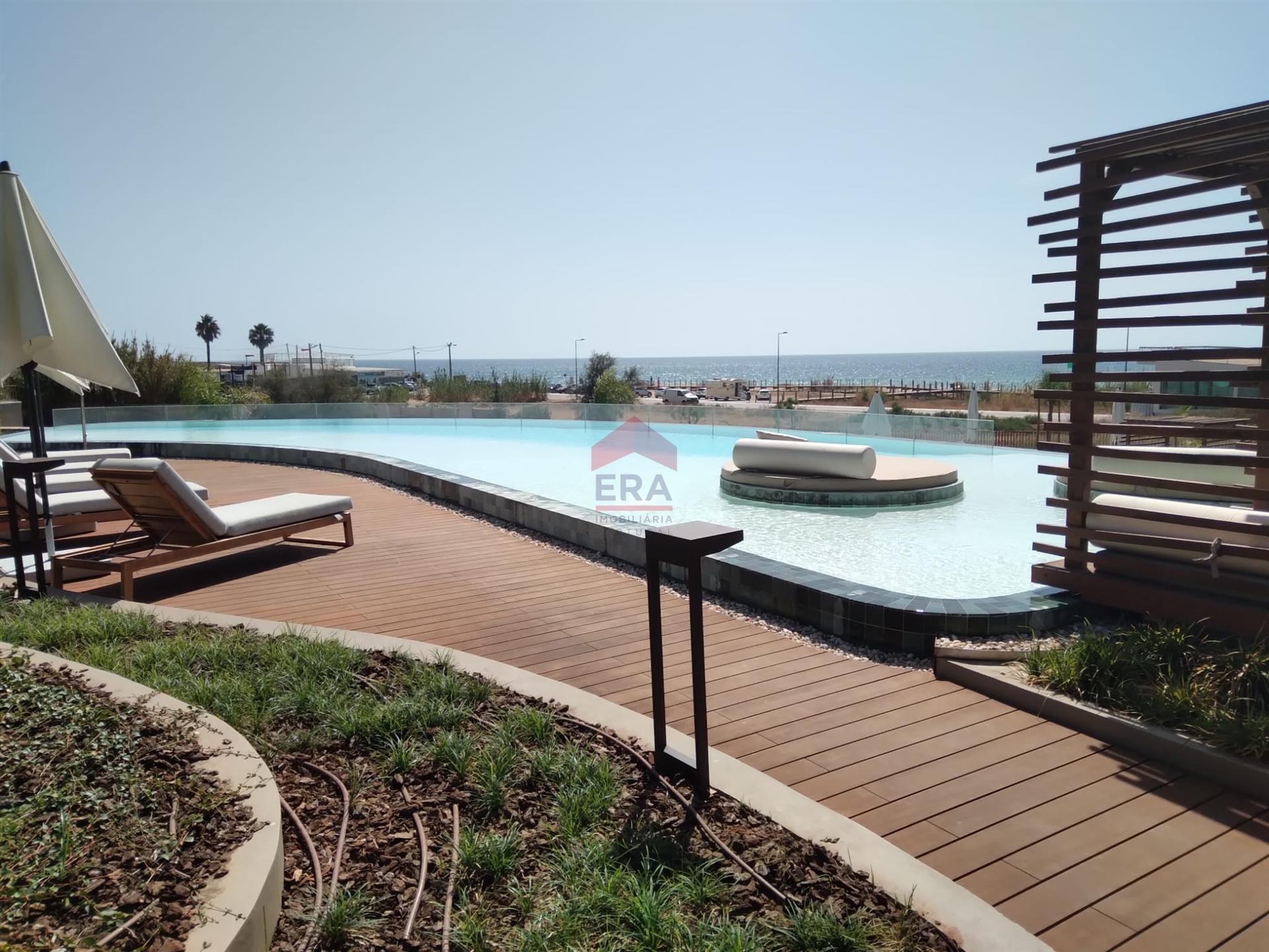 Apartamento T2 Venda em Quarteira,Loulé