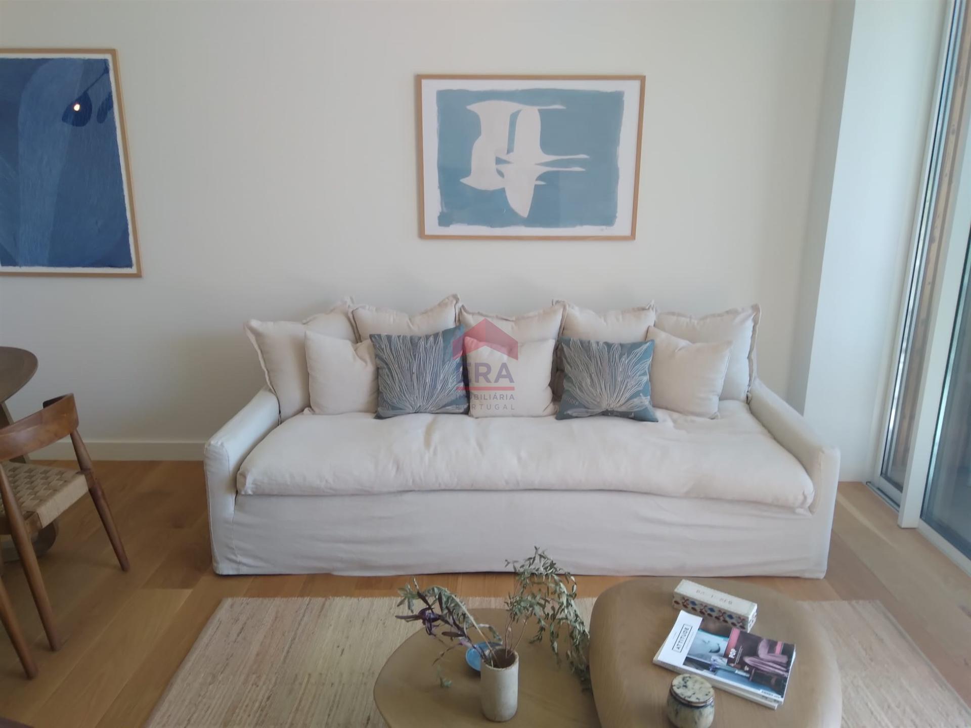 Apartamento T2 Venda em Quarteira,Loulé