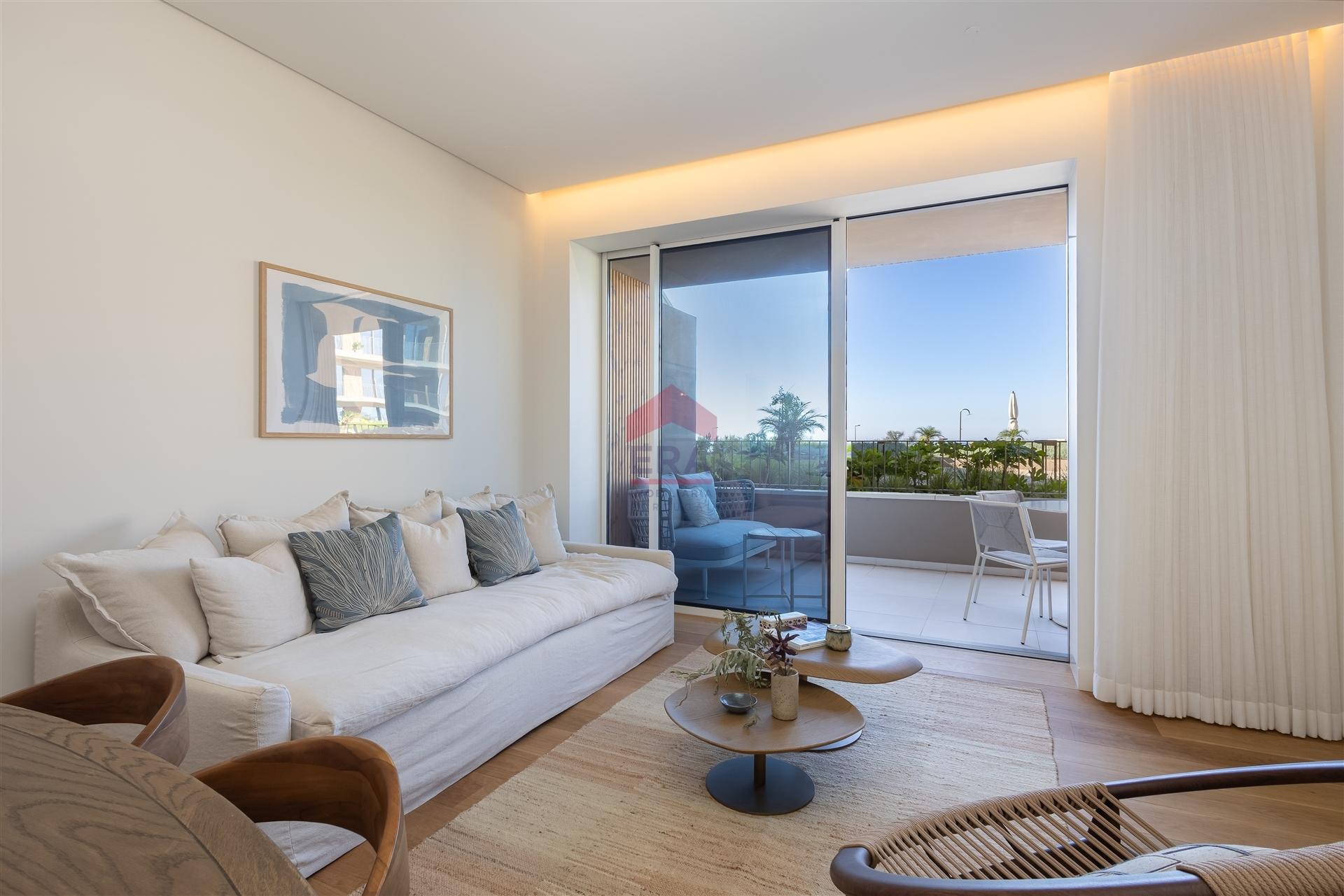 Apartamento T2 Venda em Quarteira,Loulé