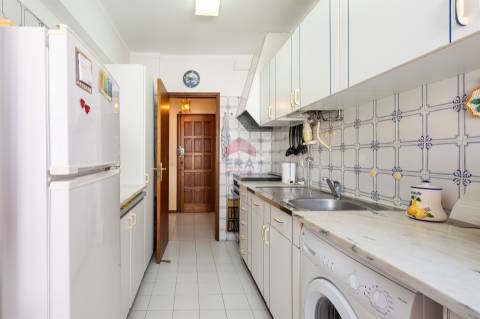 Apartamento T2 Venda em Quarteira,Loulé