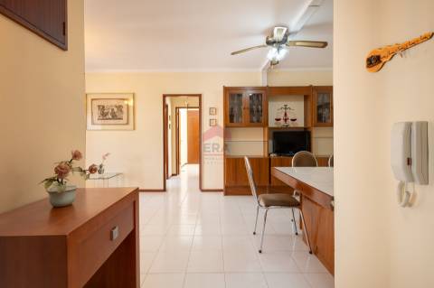 Apartamento T2 Venda em Quarteira,Loulé