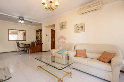 Apartamento T2 Venda em Quarteira,Loulé