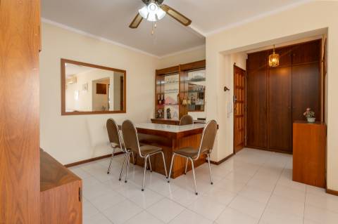 Apartamento T2 Venda em Quarteira,Loulé