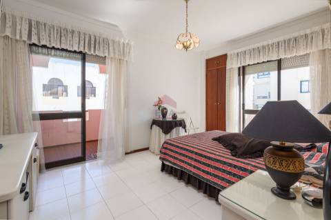 Apartamento T2 Venda em Quarteira,Loulé