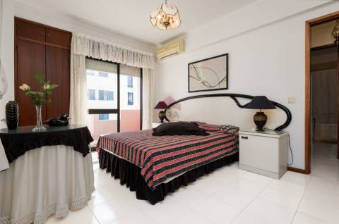 Apartamento T2 Venda em Quarteira,Loulé