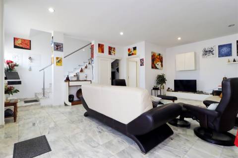 Moradia T3 Venda em Quelfes,Olhão