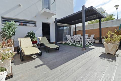 Moradia T3 Venda em Quelfes,Olhão