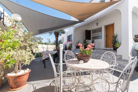 Moradia Isolada T5 Venda em Montenegro,Faro