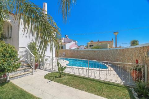 Moradia Isolada T5 Venda em Montenegro,Faro