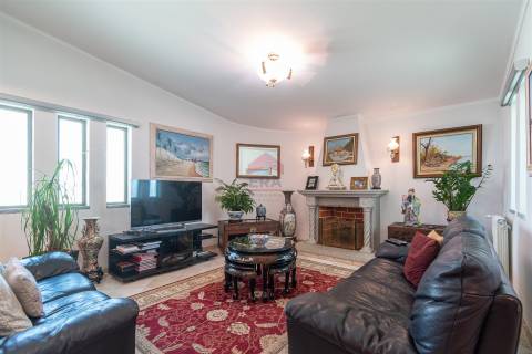 Moradia Isolada T5 Venda em Montenegro,Faro