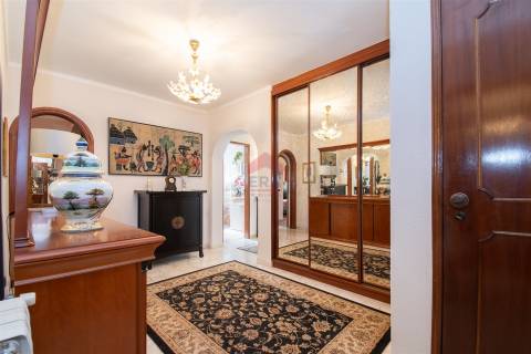 Moradia Isolada T5 Venda em Montenegro,Faro