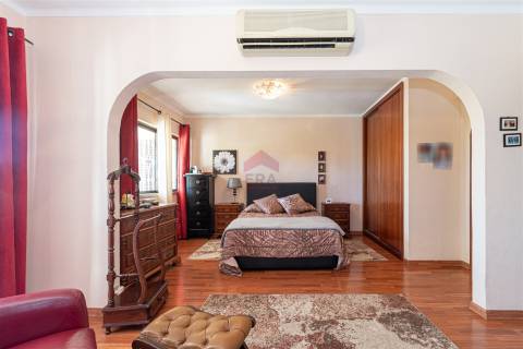 Moradia Isolada T5 Venda em Montenegro,Faro