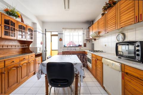 Apartamento T2 Venda em Quarteira,Loulé