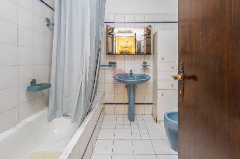 Apartamento T2 Venda em Quarteira,Loulé