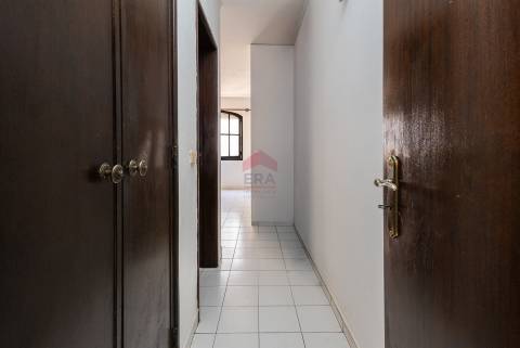 Apartamento T2 Venda em Quarteira,Loulé