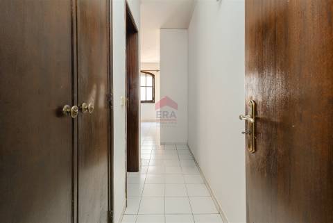 Apartamento T2 Venda em Quarteira,Loulé